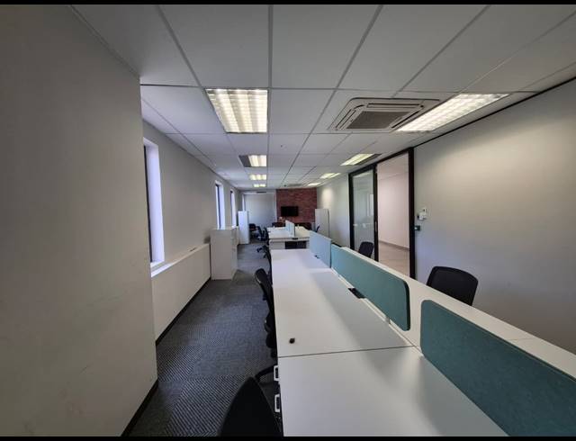 74M² OFFICE TO LET IN SANDTON CENTRAL